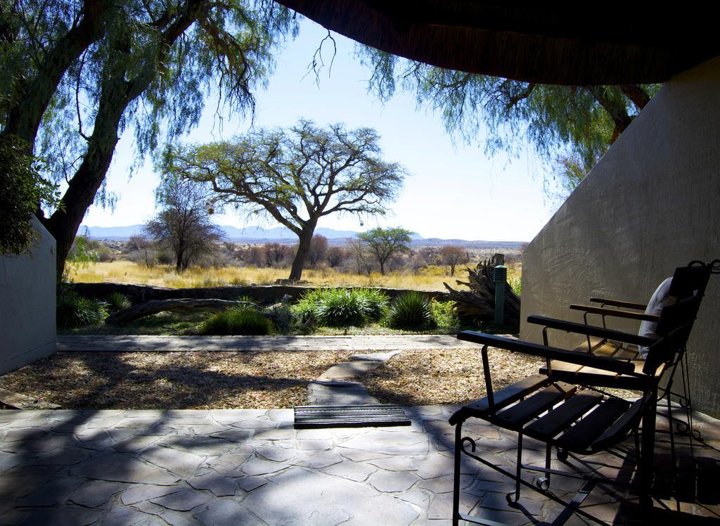 Auas Safari Lodge Windhoek Eksteriør bilde