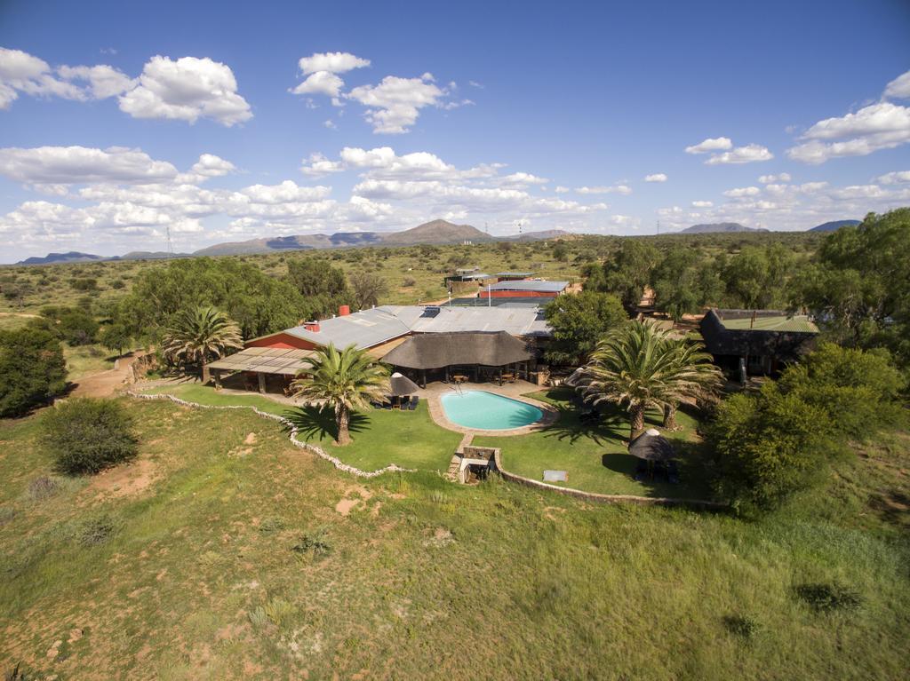 Auas Safari Lodge Windhoek Eksteriør bilde