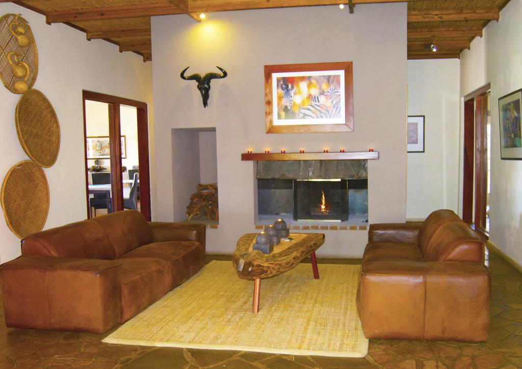 Auas Safari Lodge Windhoek Eksteriør bilde