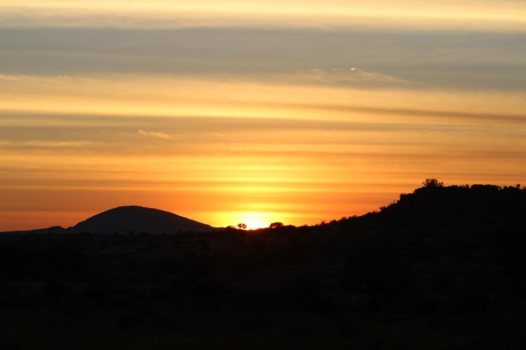 Auas Safari Lodge Windhoek Eksteriør bilde